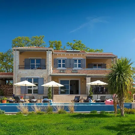 Casa de Férias Nikolina *