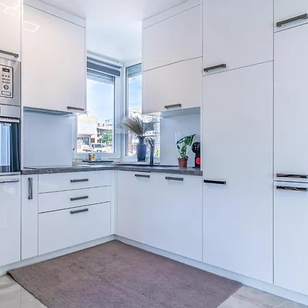 Holiday home 4 Bedroom Lovely In *