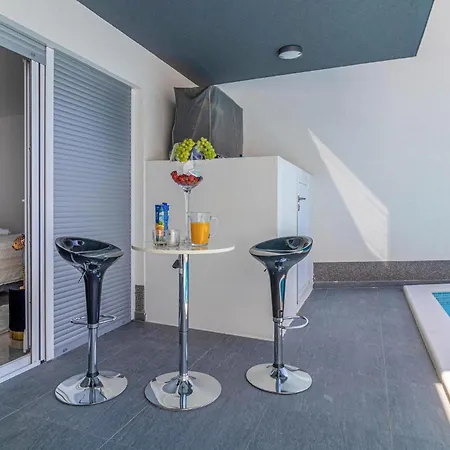 Holiday home 4 Bedroom Lovely In *