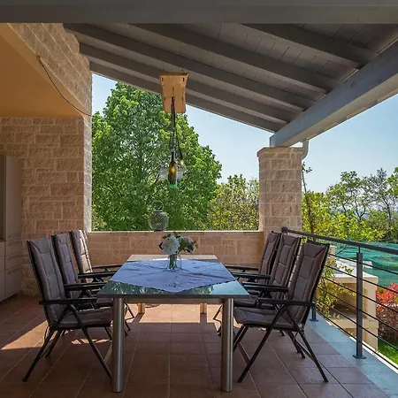 Nikolina Holiday home Porec