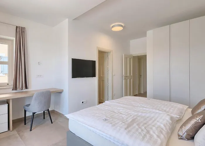 Nikolina Feriehus Poreč